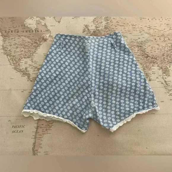 Gitano Vintage Y2K Floral Print Ultra High Waisted  Denim Shorts Size 5/6 - Picture 6 of 8